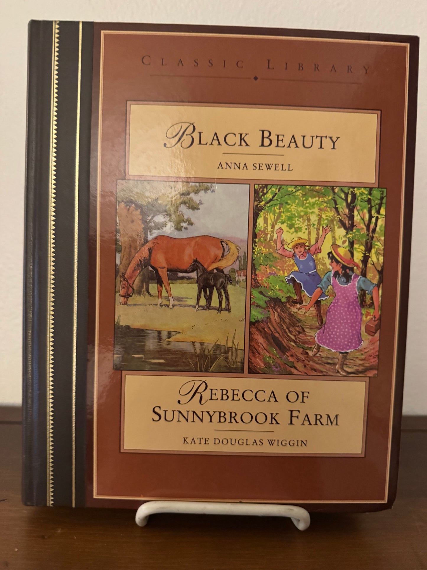 Classic Library: Black Beauty and Rebecca of Sunnybrook Farm (By Anna Sewell and Kate Douglas Wiggin)
