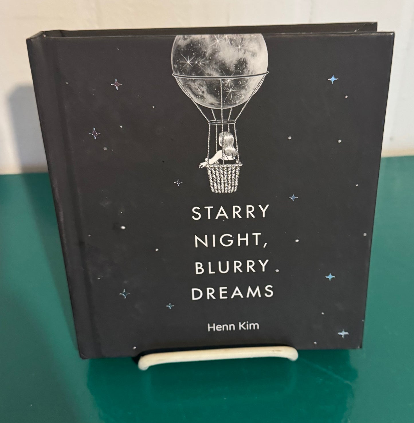 Starry Night, Blurry Dreams (Graphic Poetry by Henn Kim)