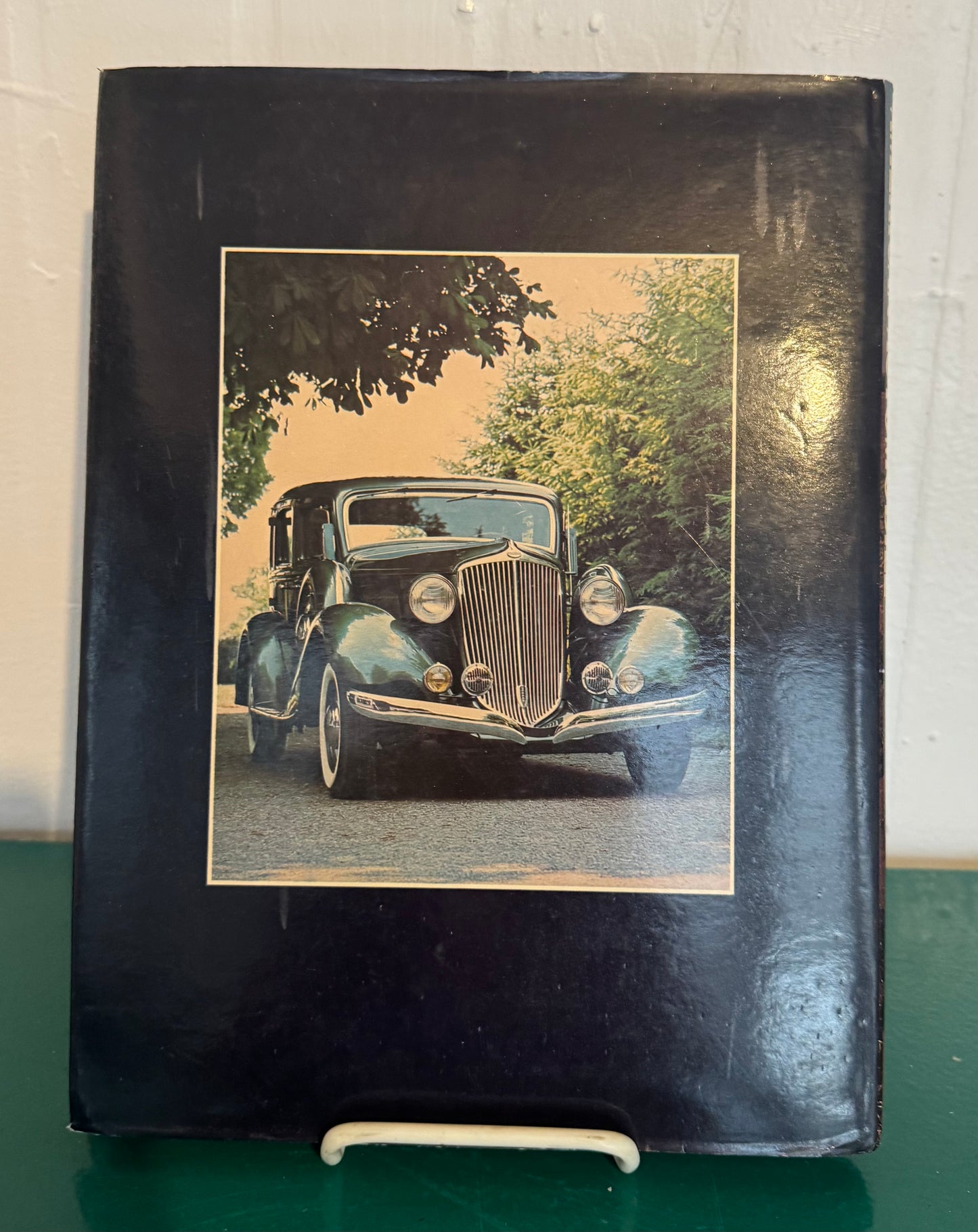 The Encyclopedia of the American Automobile (By Karl Ludvigsen)