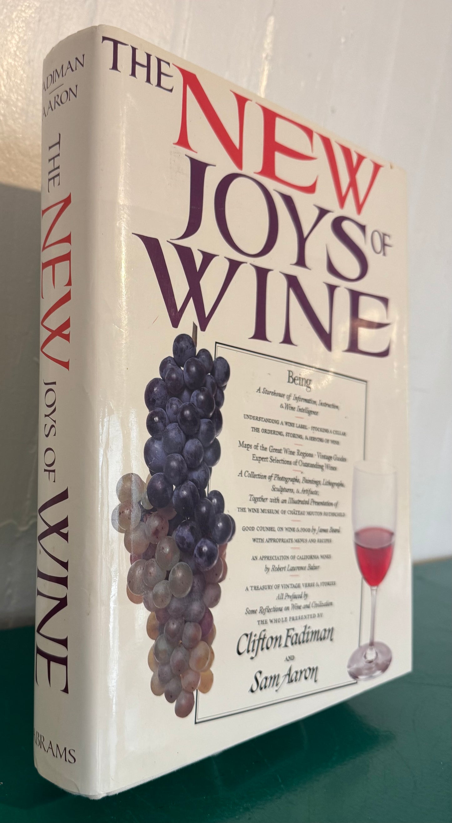 The New Joys of Wine (Extra Large, Oversized Hardcover Book) (By Clifton Fadiman)