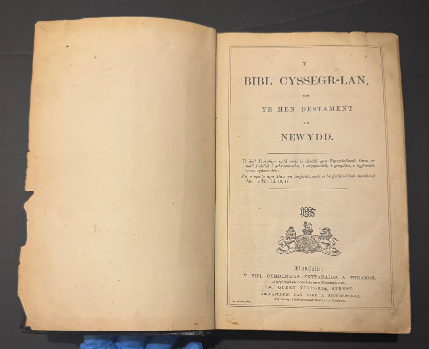 Holy Bible (1804) in Welsh (Y Beibl cyssegr-lan)